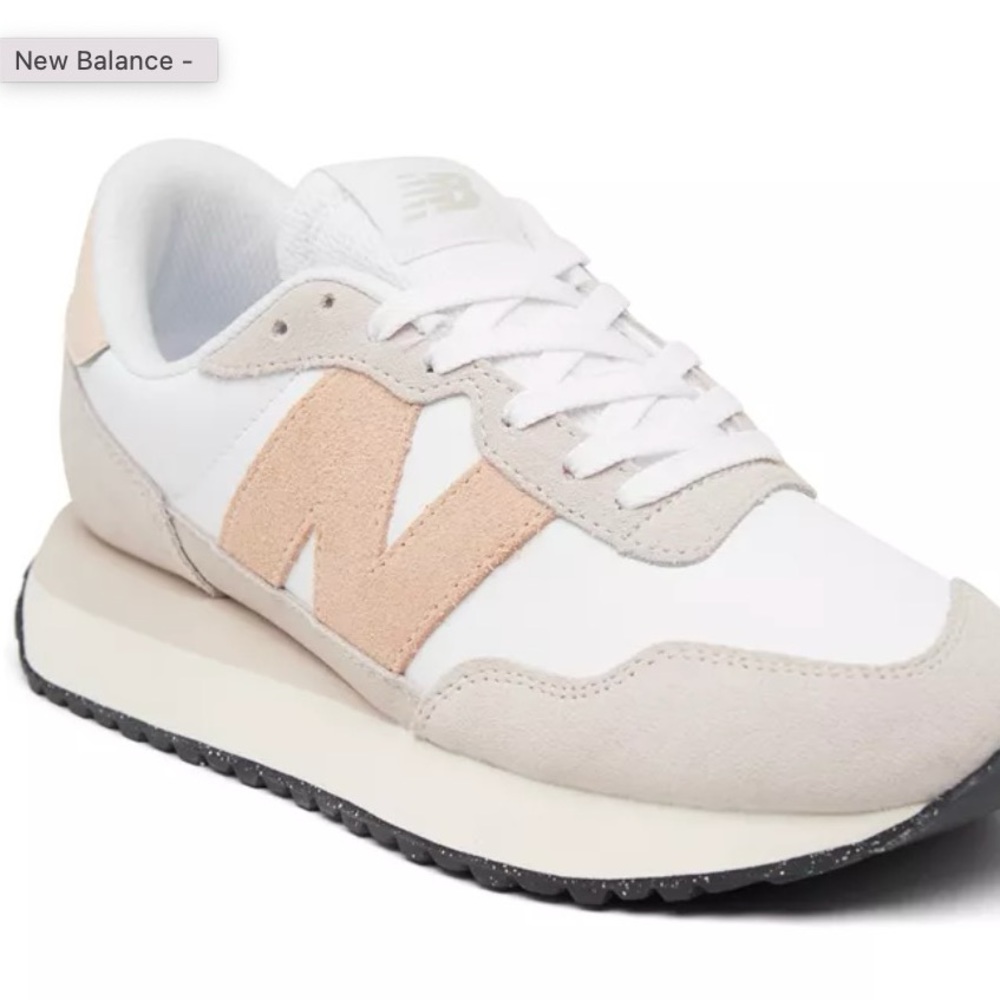 New Balance women’s 237